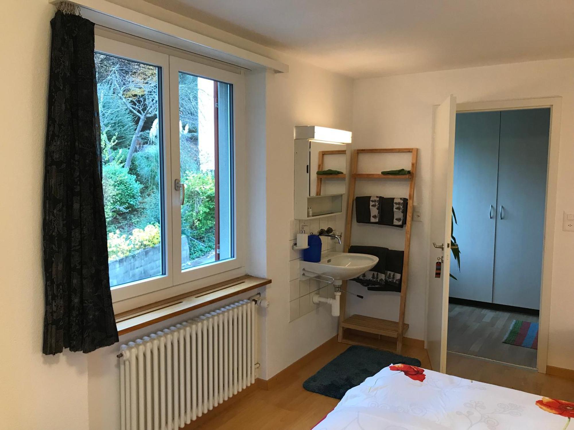 Guest Room Zollikon Zuerich Ngoại thất bức ảnh